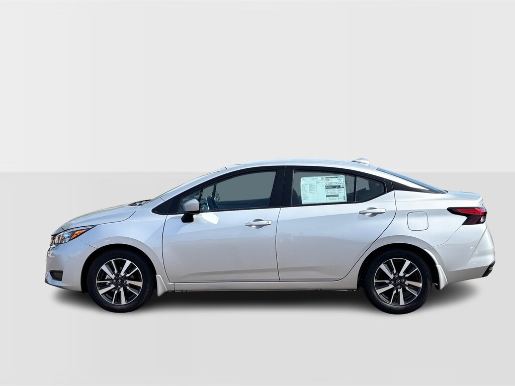 New 2025 Nissan Versa 1.6 SV Sedan