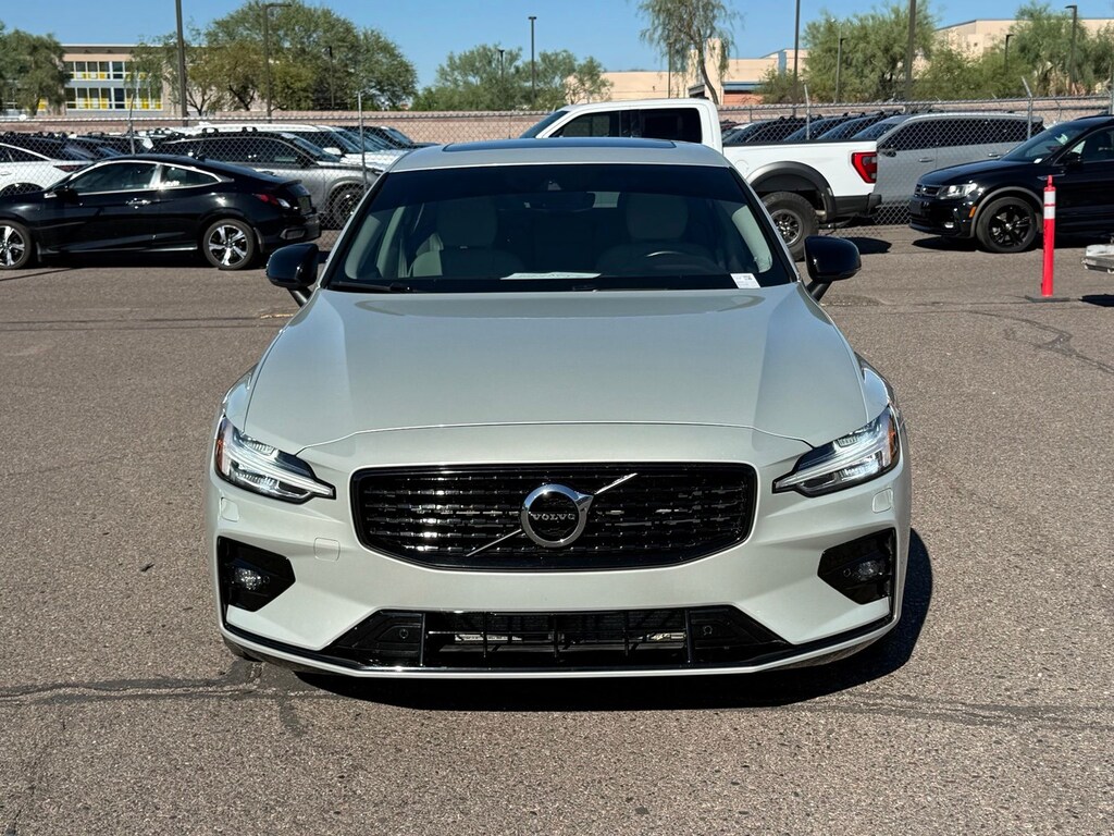 Used 2022 Volvo S60 B5 Momentum Sedan