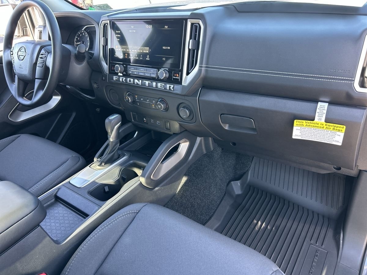 Image 18 of 2025 Nissan Frontier