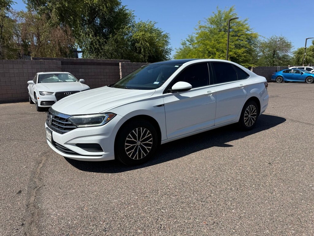 Used 2019 Volkswagen Jetta SEL Sedan