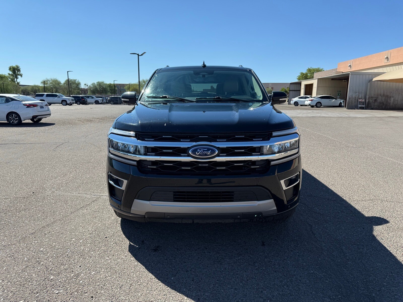 2023 Ford Expedition MAX Limited photo 2