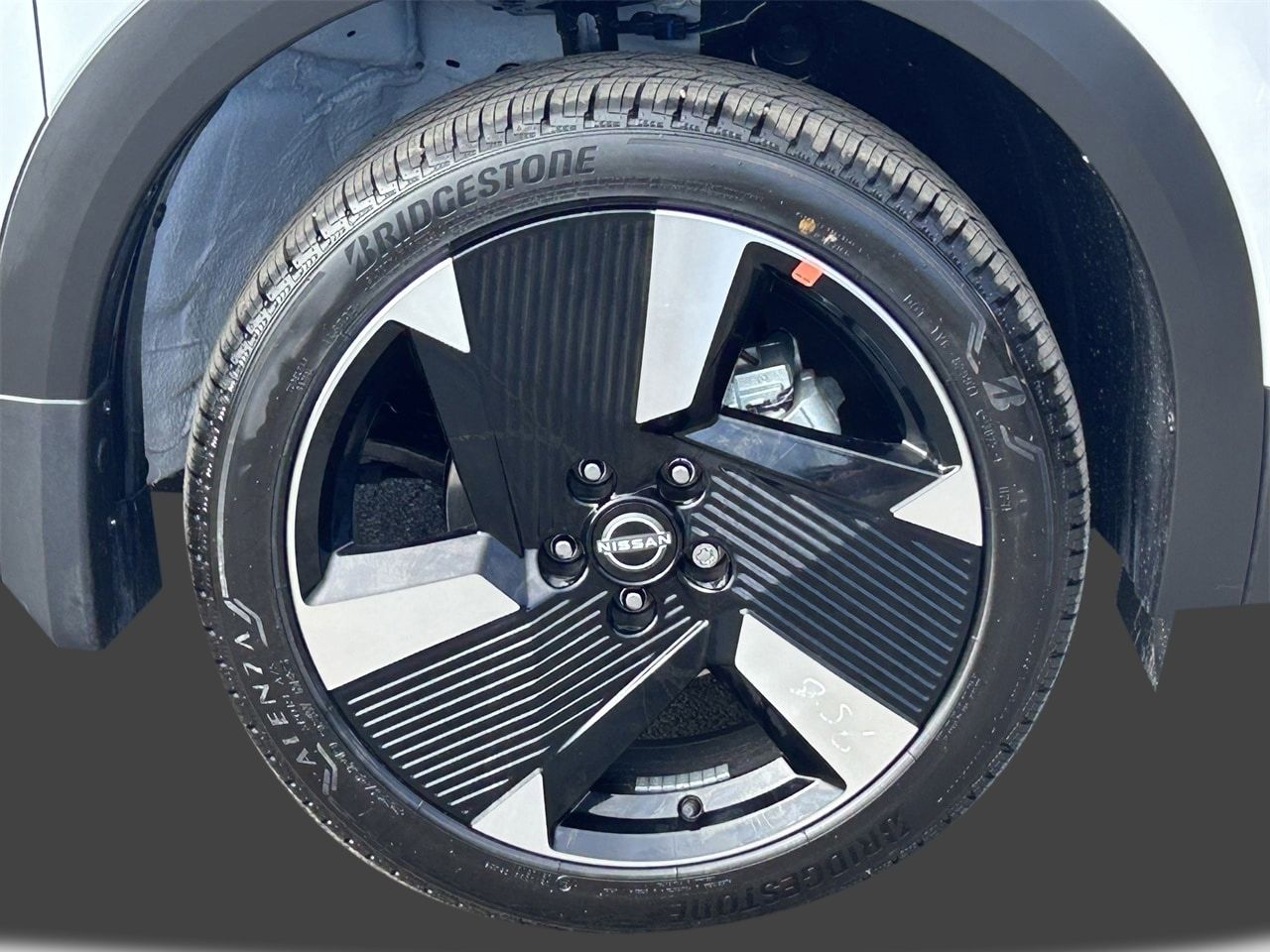 2026 Nissan KICKS SR - Photo 8