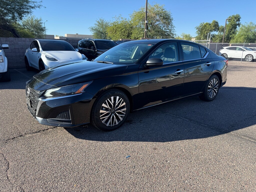 Certified 2024 Nissan Altima 2.5 SV Sedan