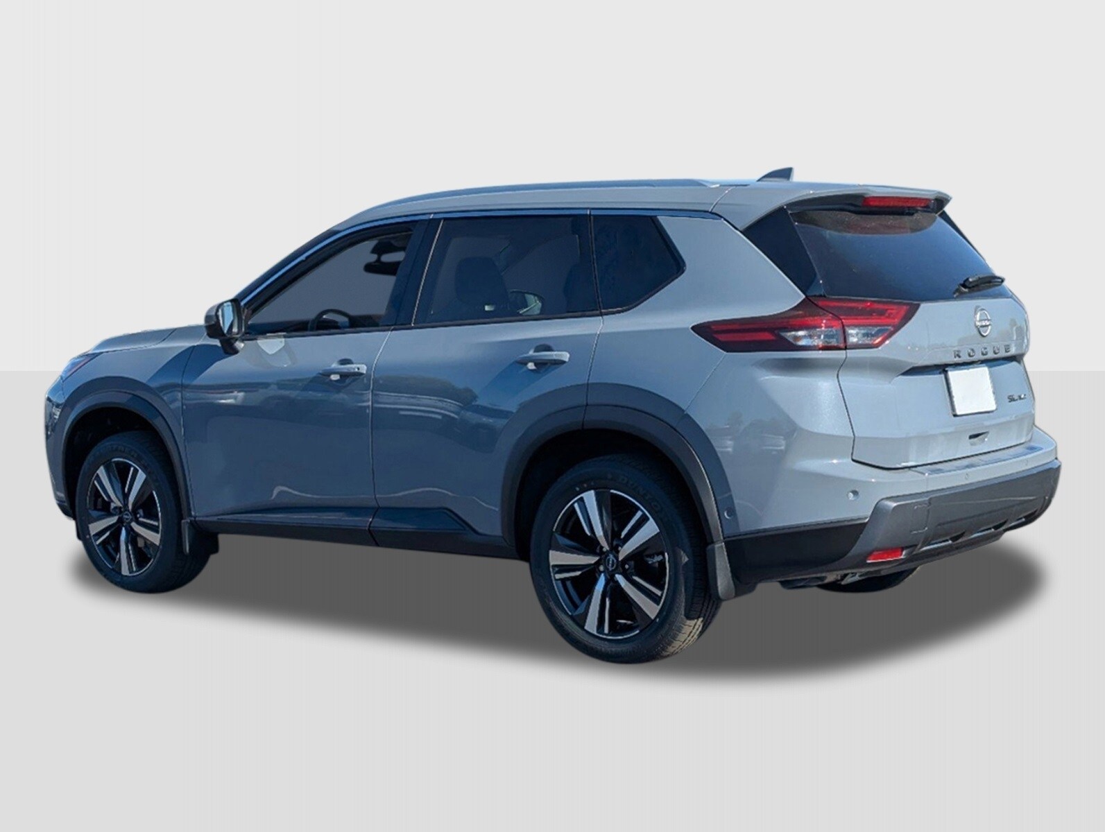 2025 Nissan Rogue SL photo 3