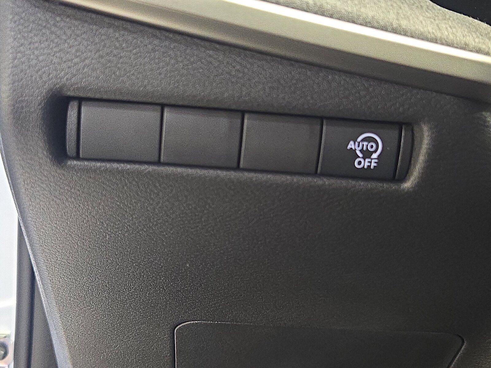 2026 Nissan KICKS SV - Photo 23
