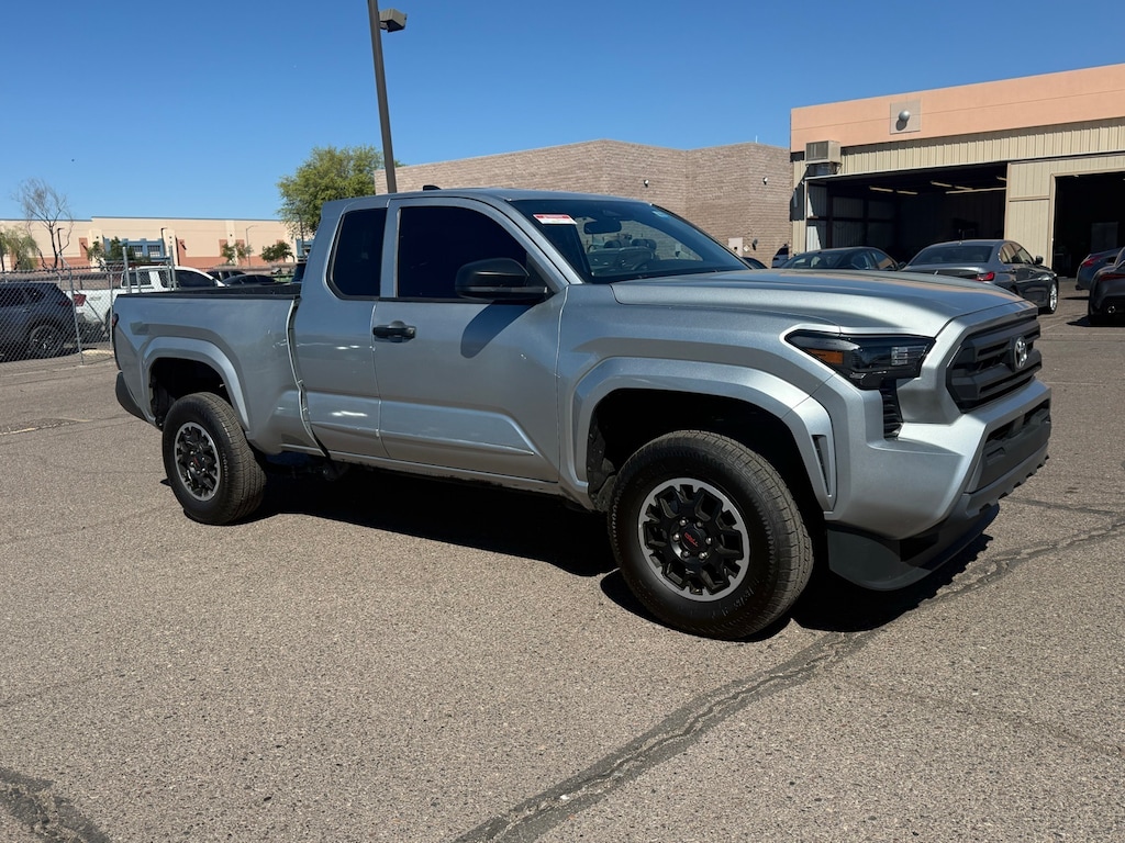 Used 2025 Toyota Tacoma SR Truck XtraCab