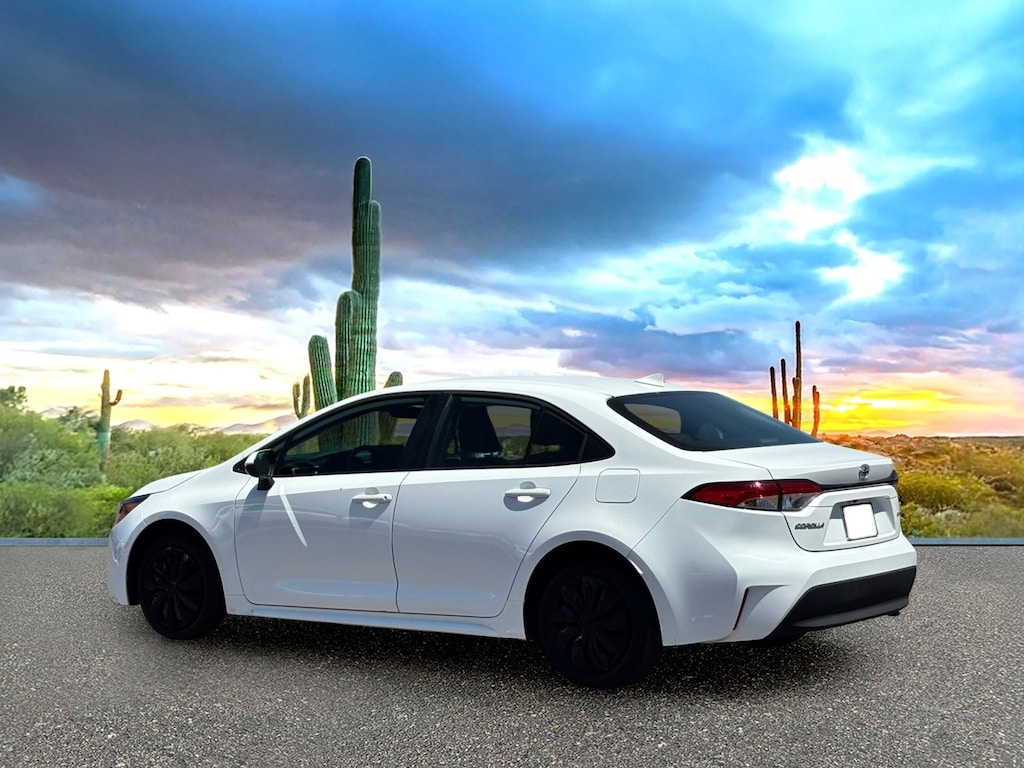 Used 2025 Toyota Corolla LE Sedan