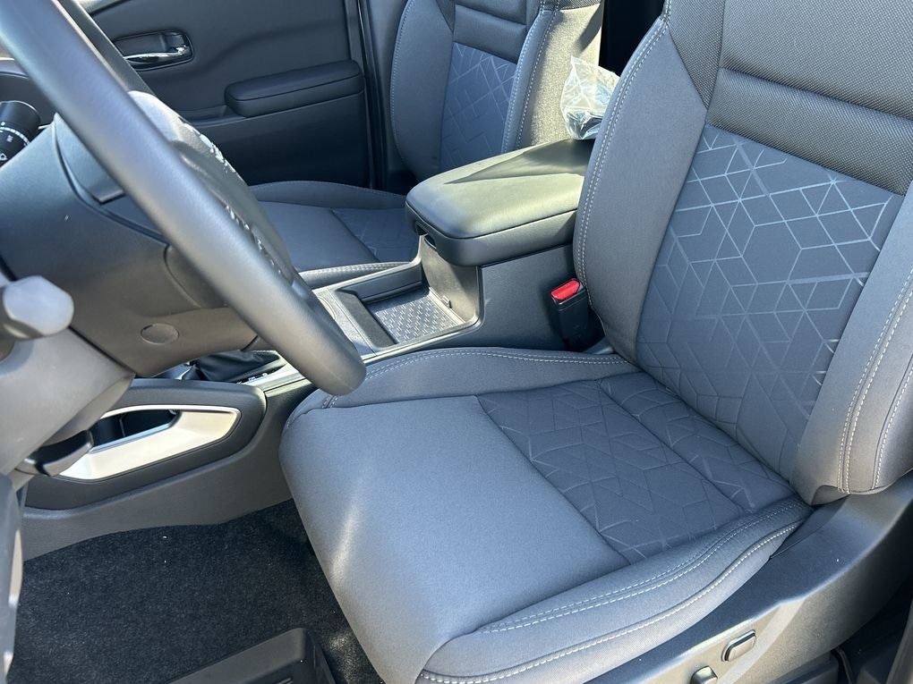 Image 26 of 2025 Nissan Frontier