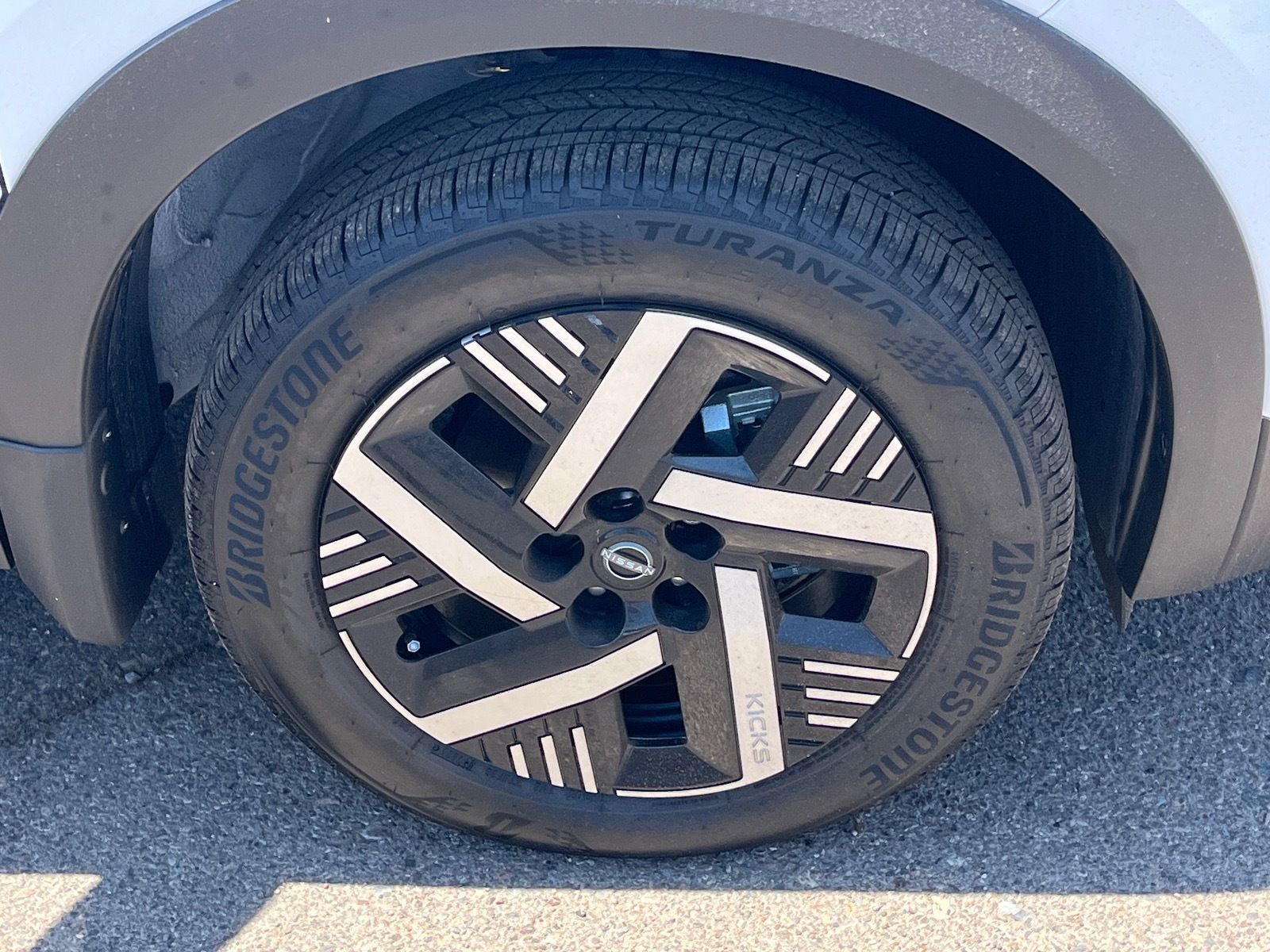 2026 Nissan KICKS SV - Photo 8