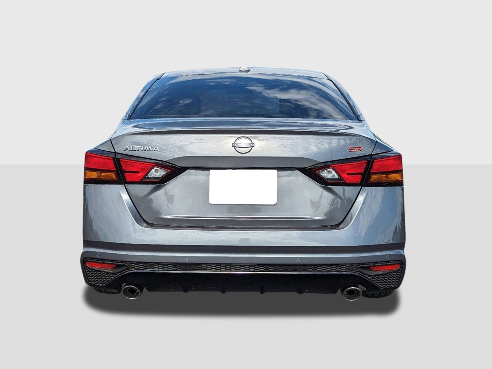 2025 Nissan Altima SR photo 4