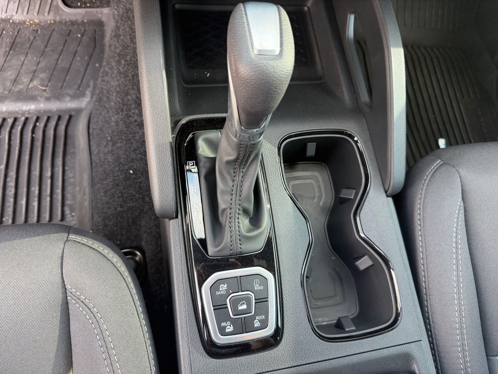 2026 Nissan Frontier SV - Photo 21