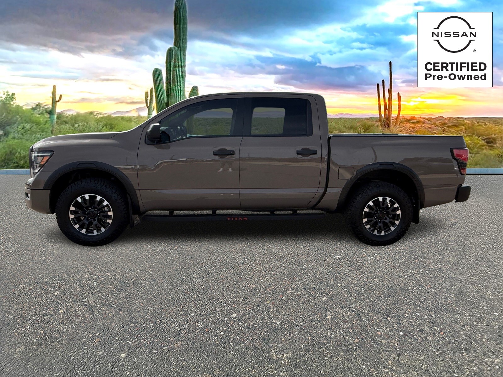 2021 Nissan Titan PRO-4X photo 3