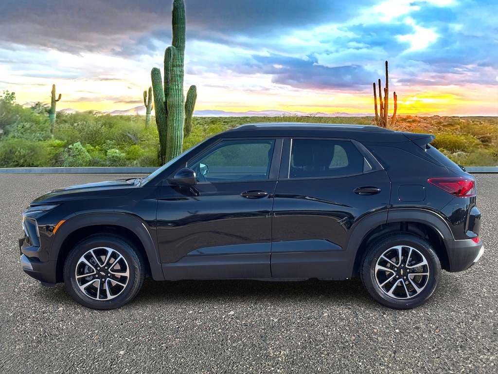 Used 2025 Chevrolet Trailblazer LT SUV