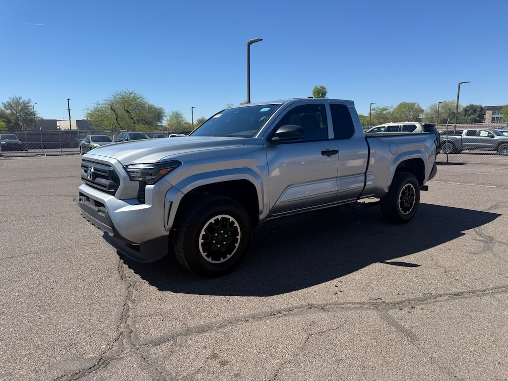 Used 2025 Toyota Tacoma SR Truck XtraCab