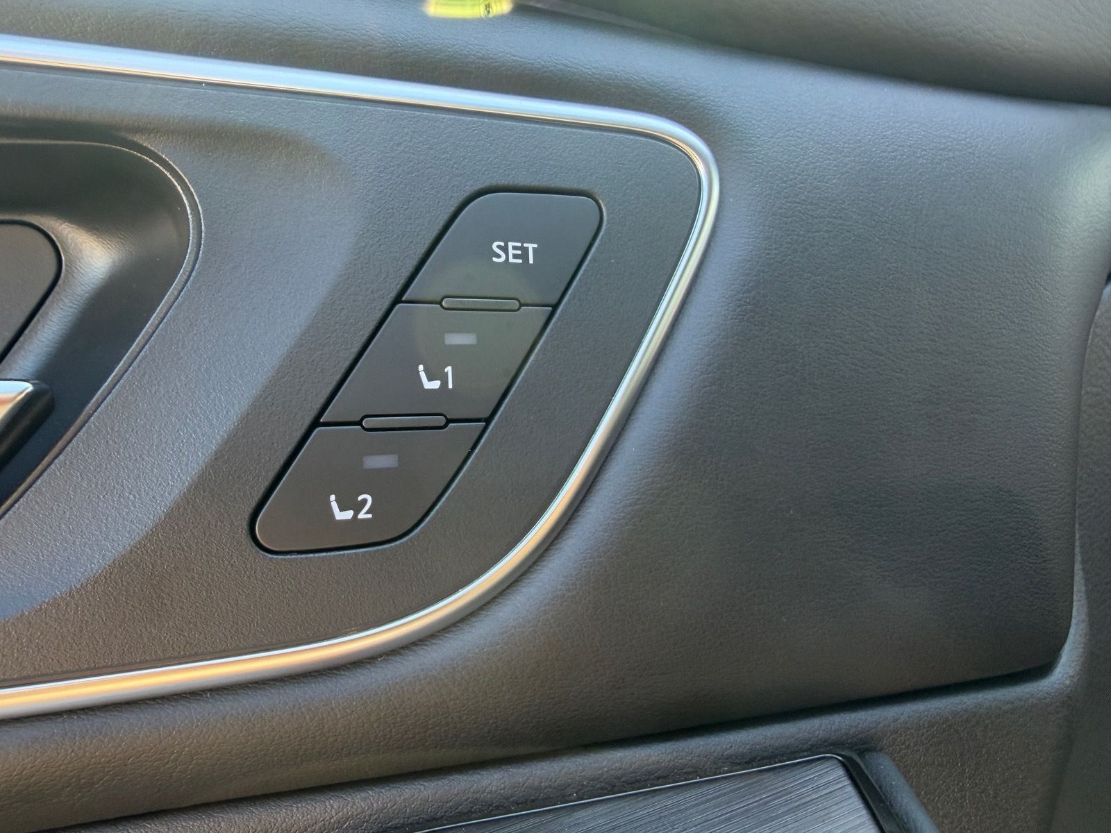 2026 Nissan Rogue Platinum - Photo 17