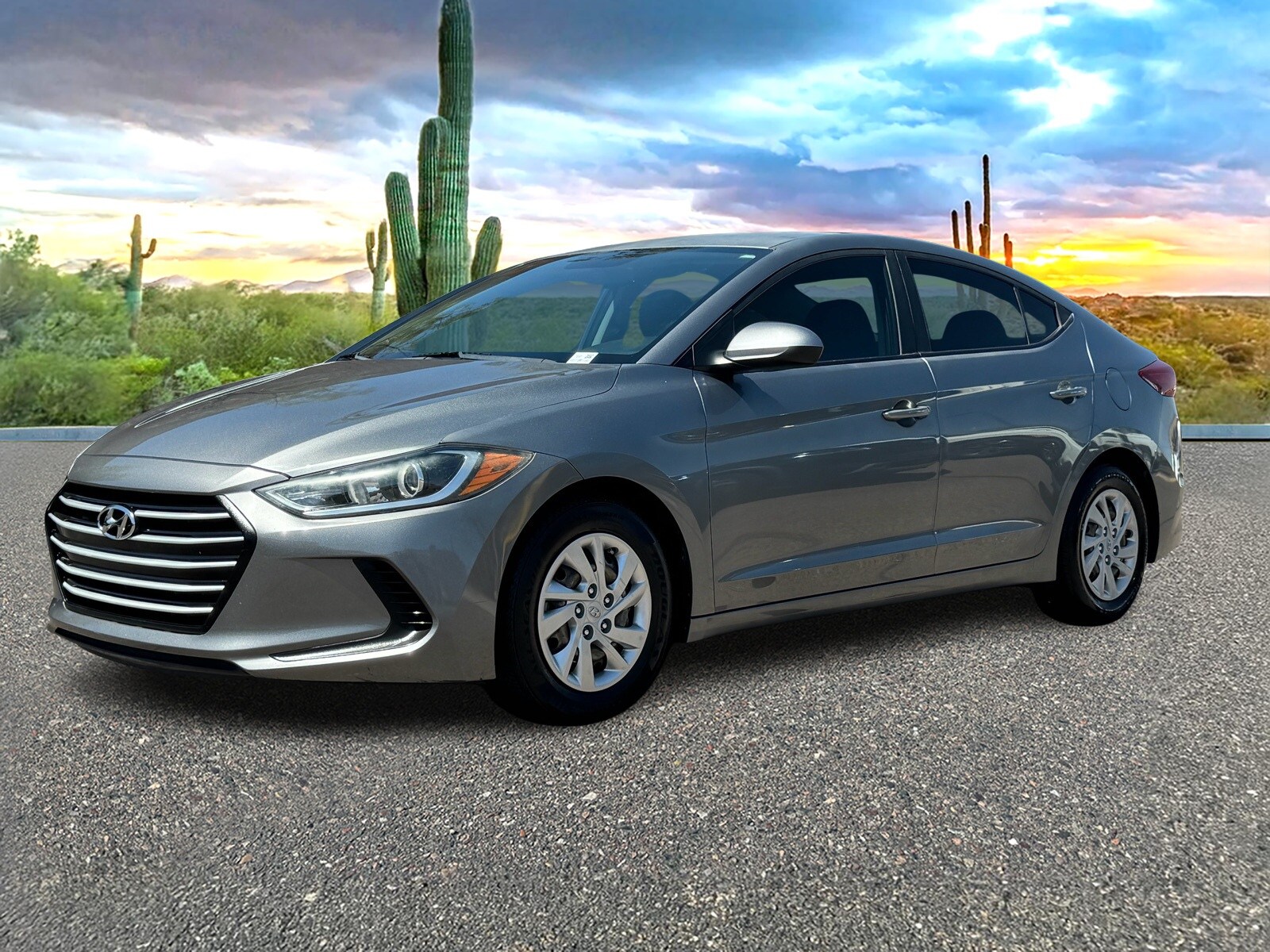 Used 2018 Hyundai Elantra SE with VIN KMHD74LF1JU453408 for sale in Scottsdale, AZ