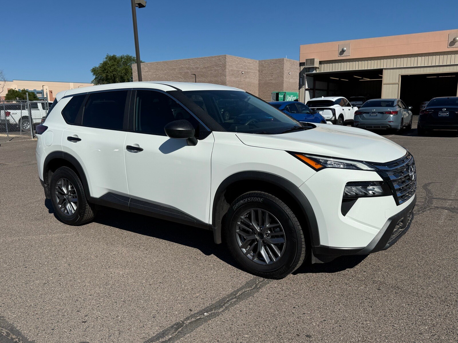 2025 Nissan Rogue S photo 3