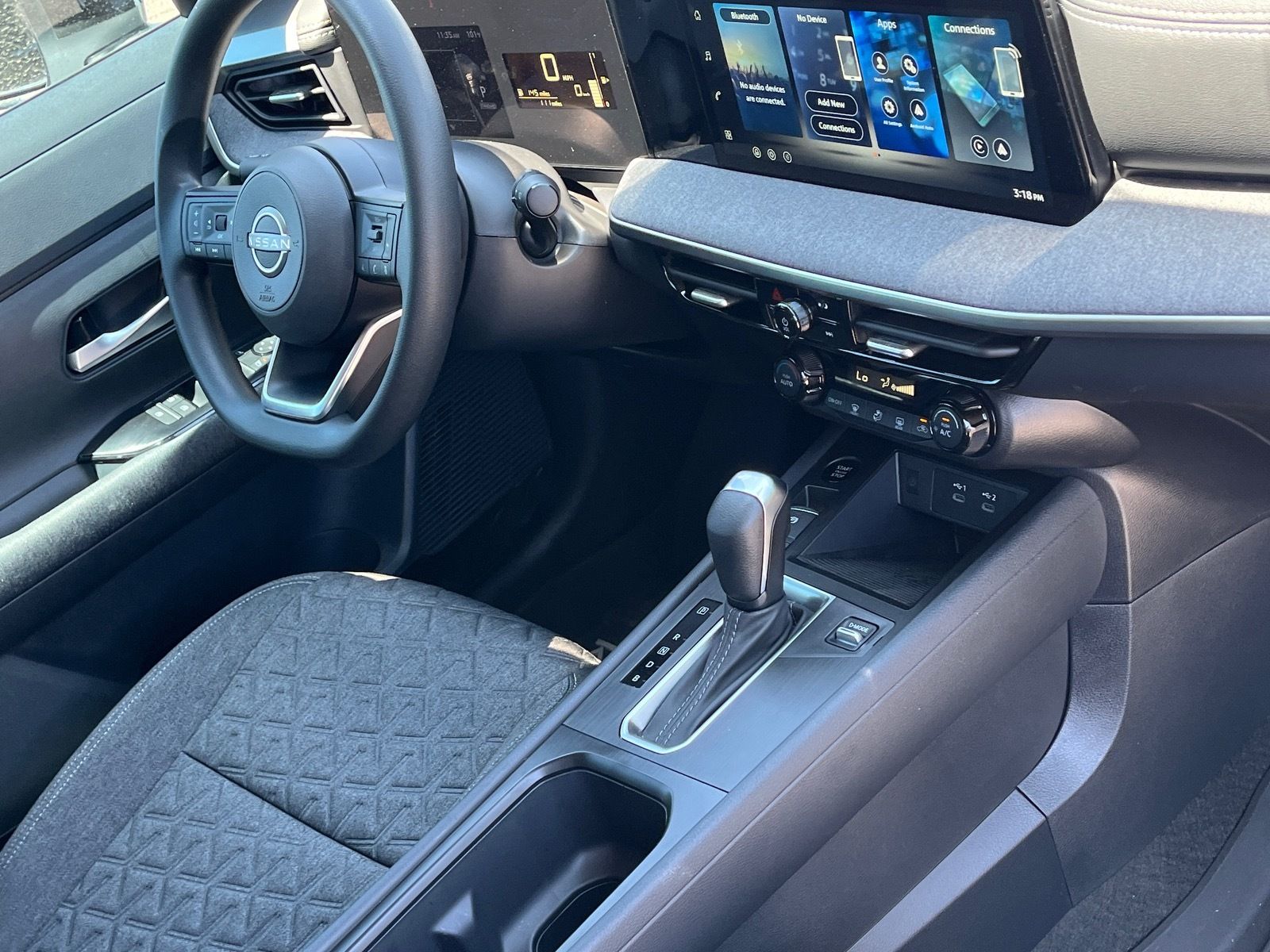 2026 Nissan KICKS SV - Photo 9