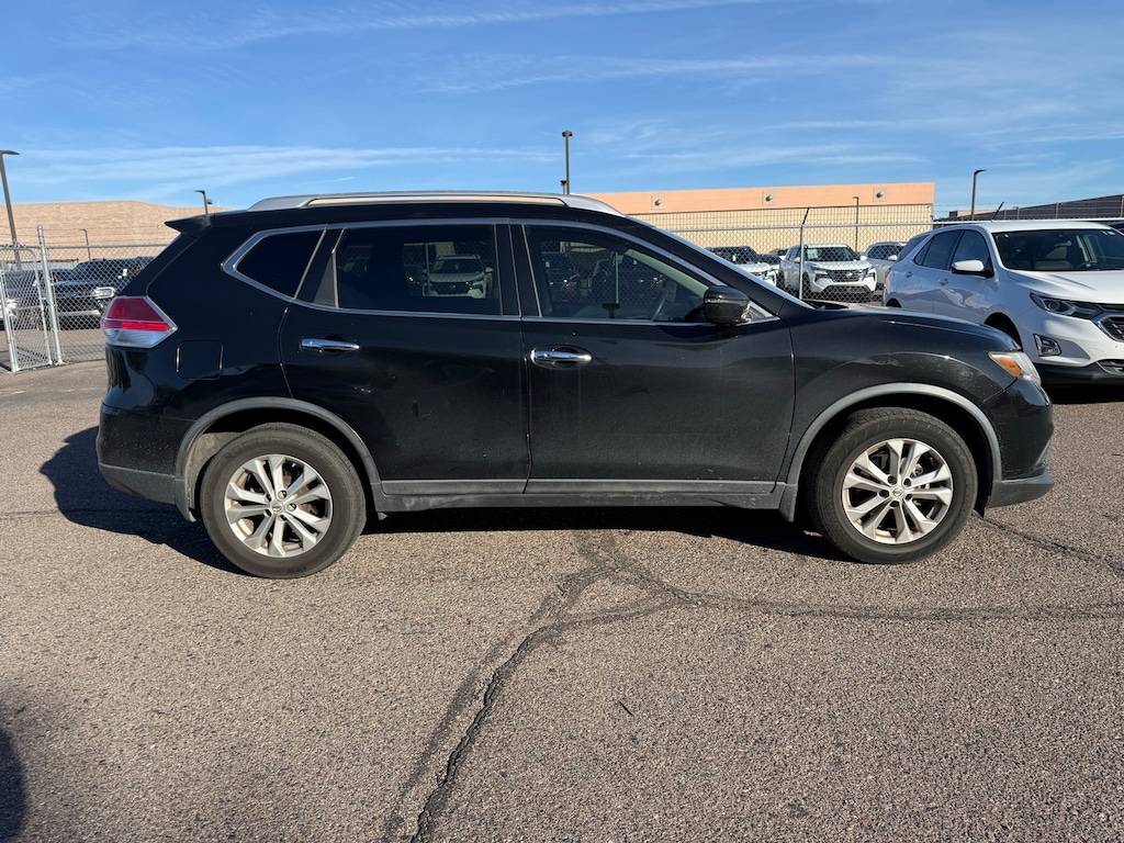 Used 2016 Nissan Rogue SV SUV