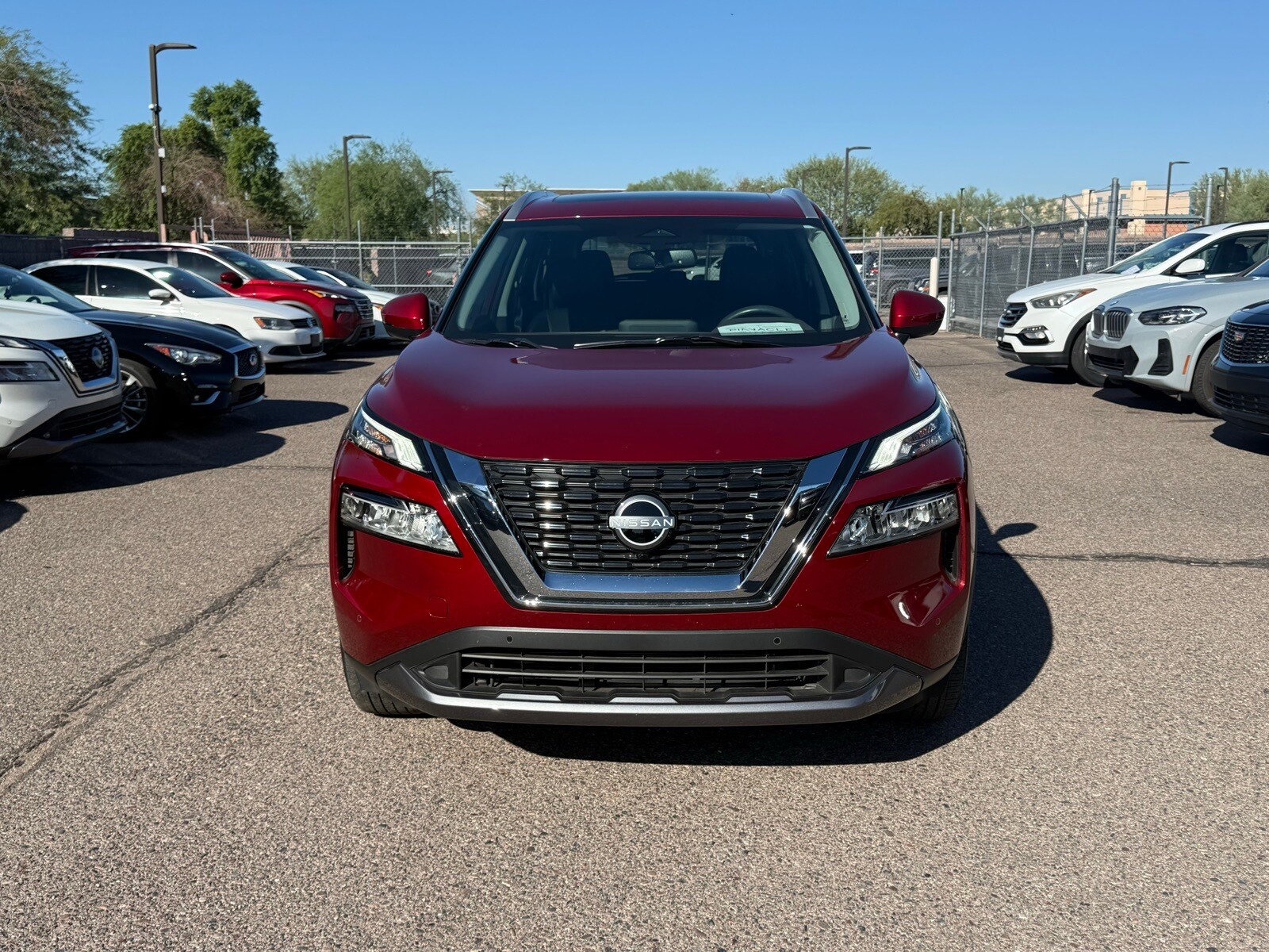 2023 Nissan Rogue SL photo 2