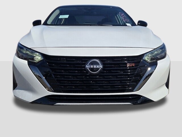 2025 Nissan Sentra SR photo 4
