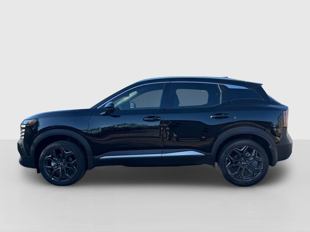 New 2026 Nissan Kicks SR SUV