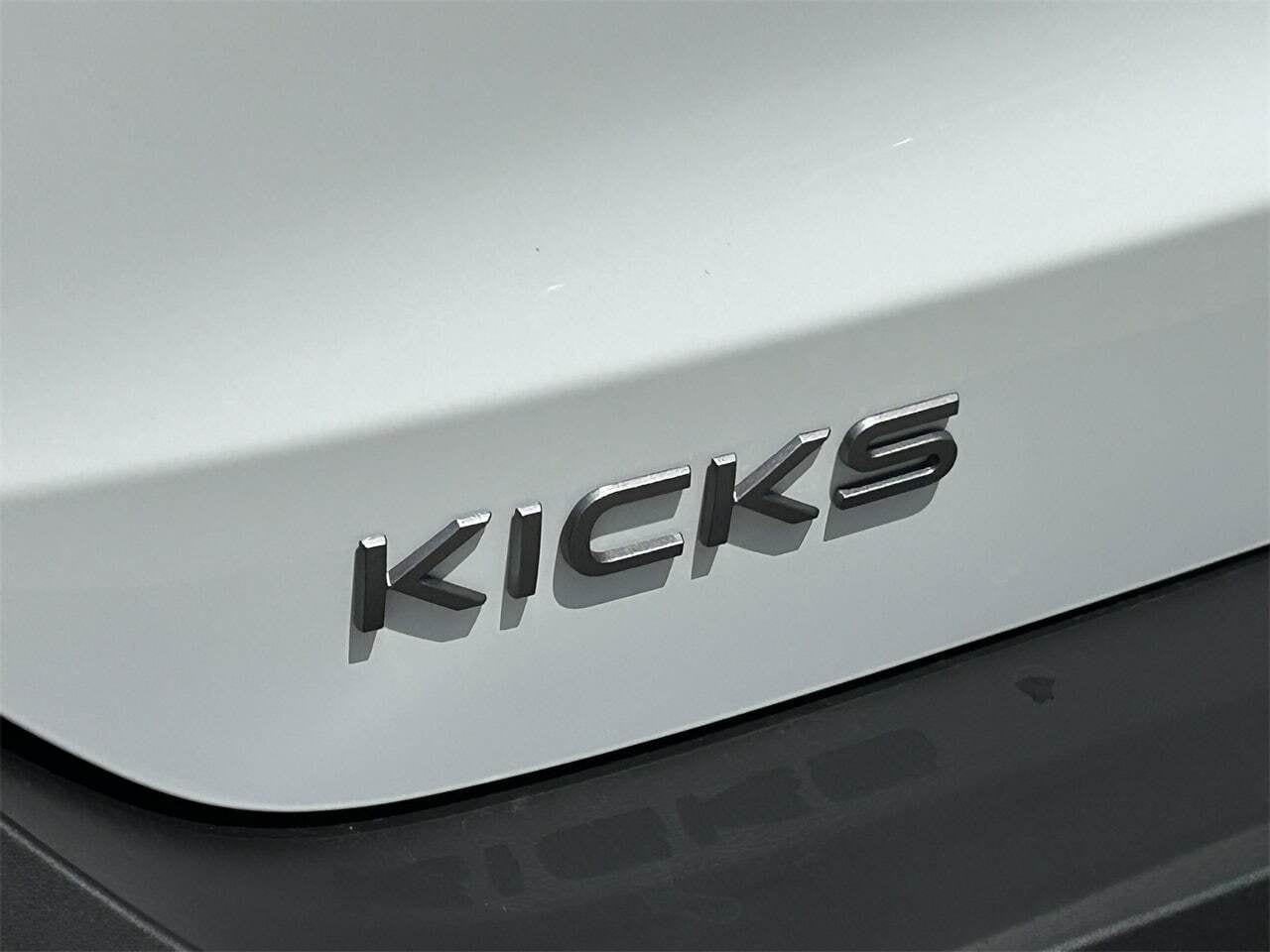 2026 Nissan KICKS SV - Photo 9