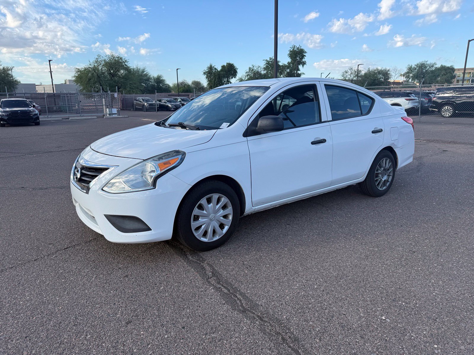  Nissan Versa