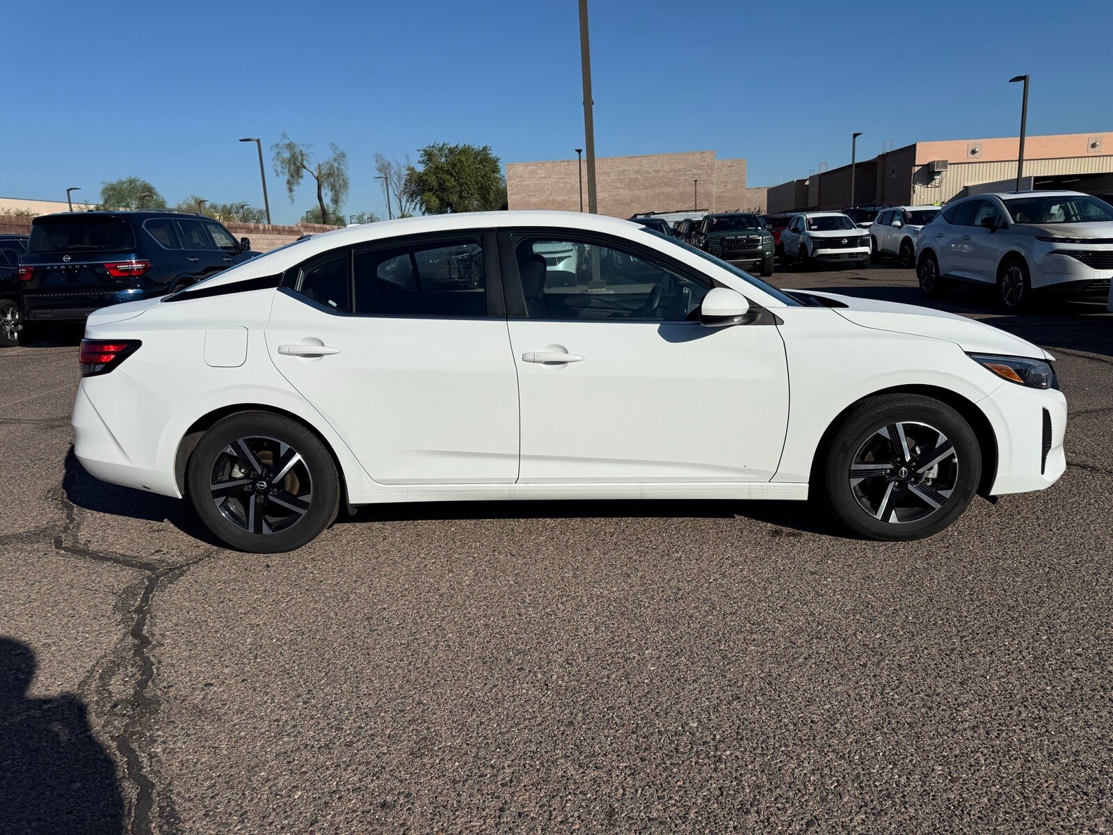 2025 Nissan Sentra SV photo 4