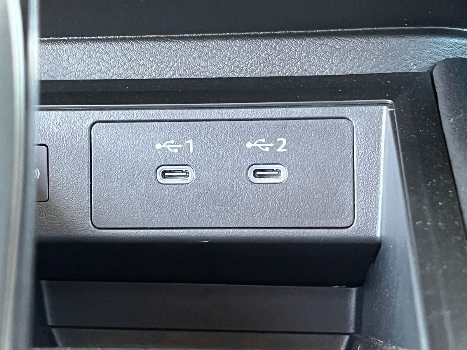 2026 Nissan KICKS SR - Photo 23