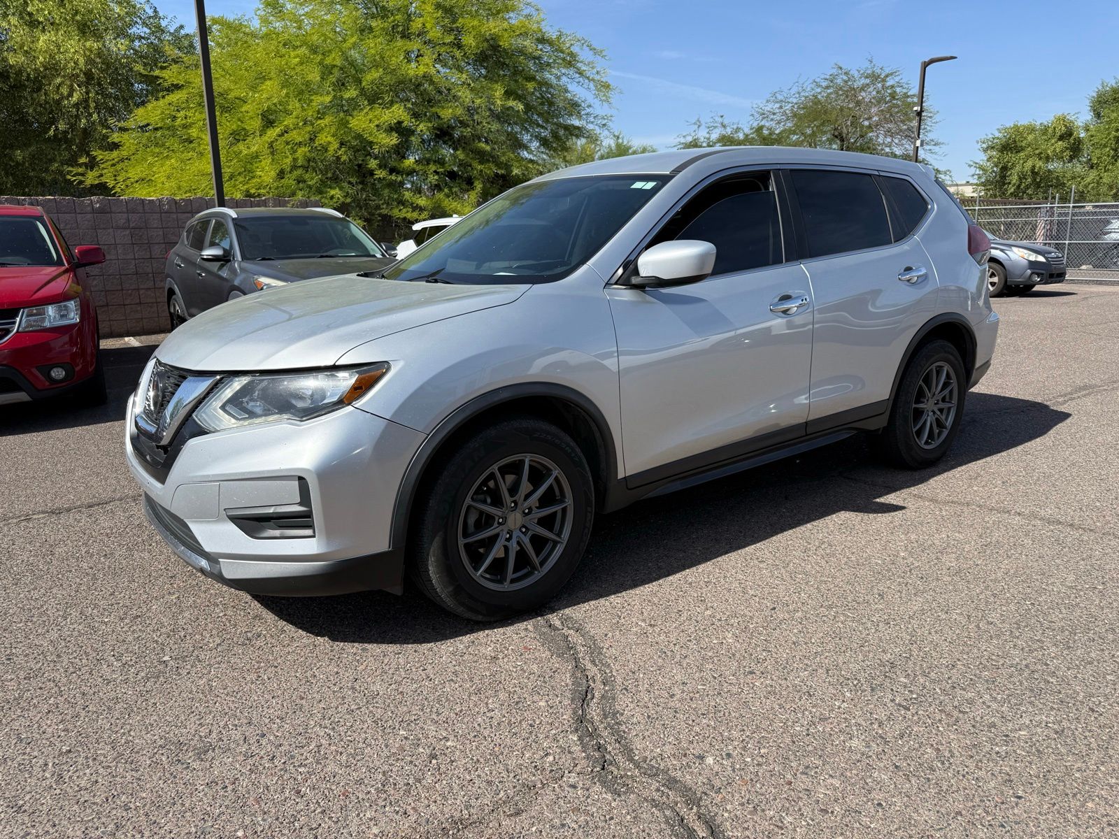 2020 Nissan Rogue S FWD's photo