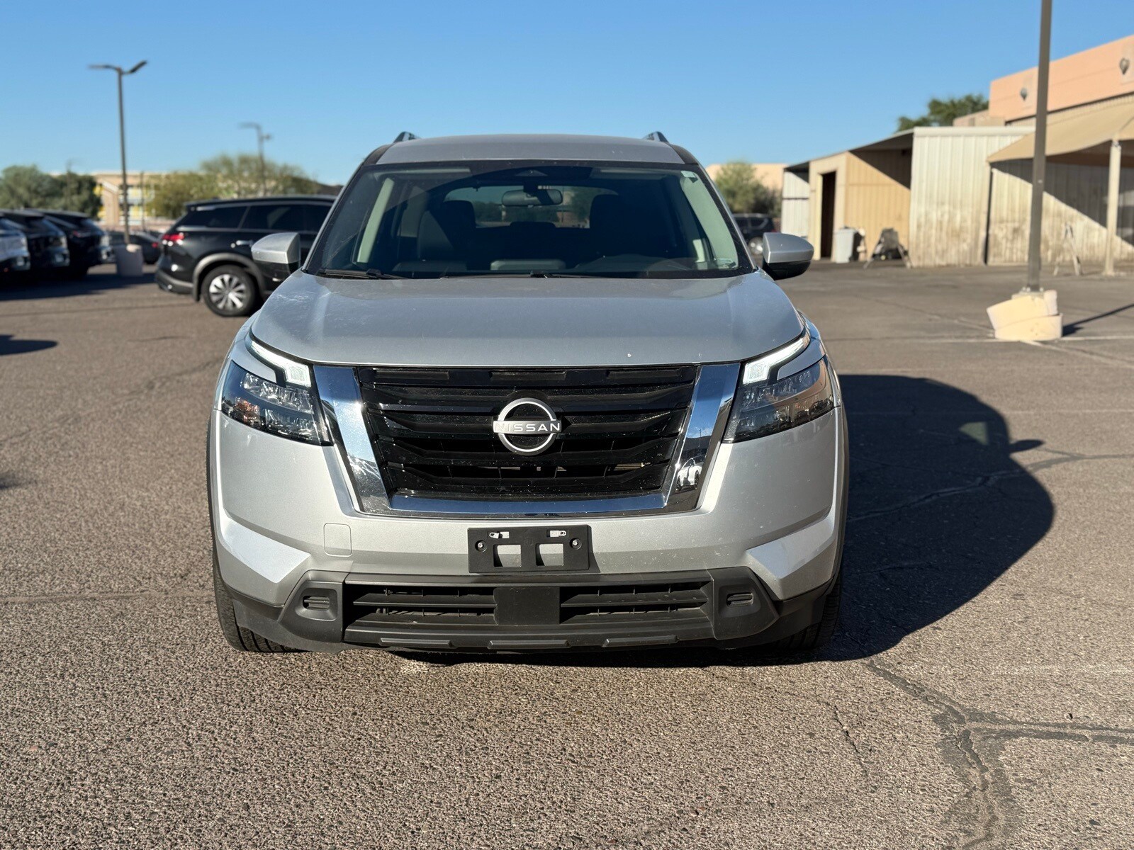 2024 Nissan Pathfinder SV photo 2