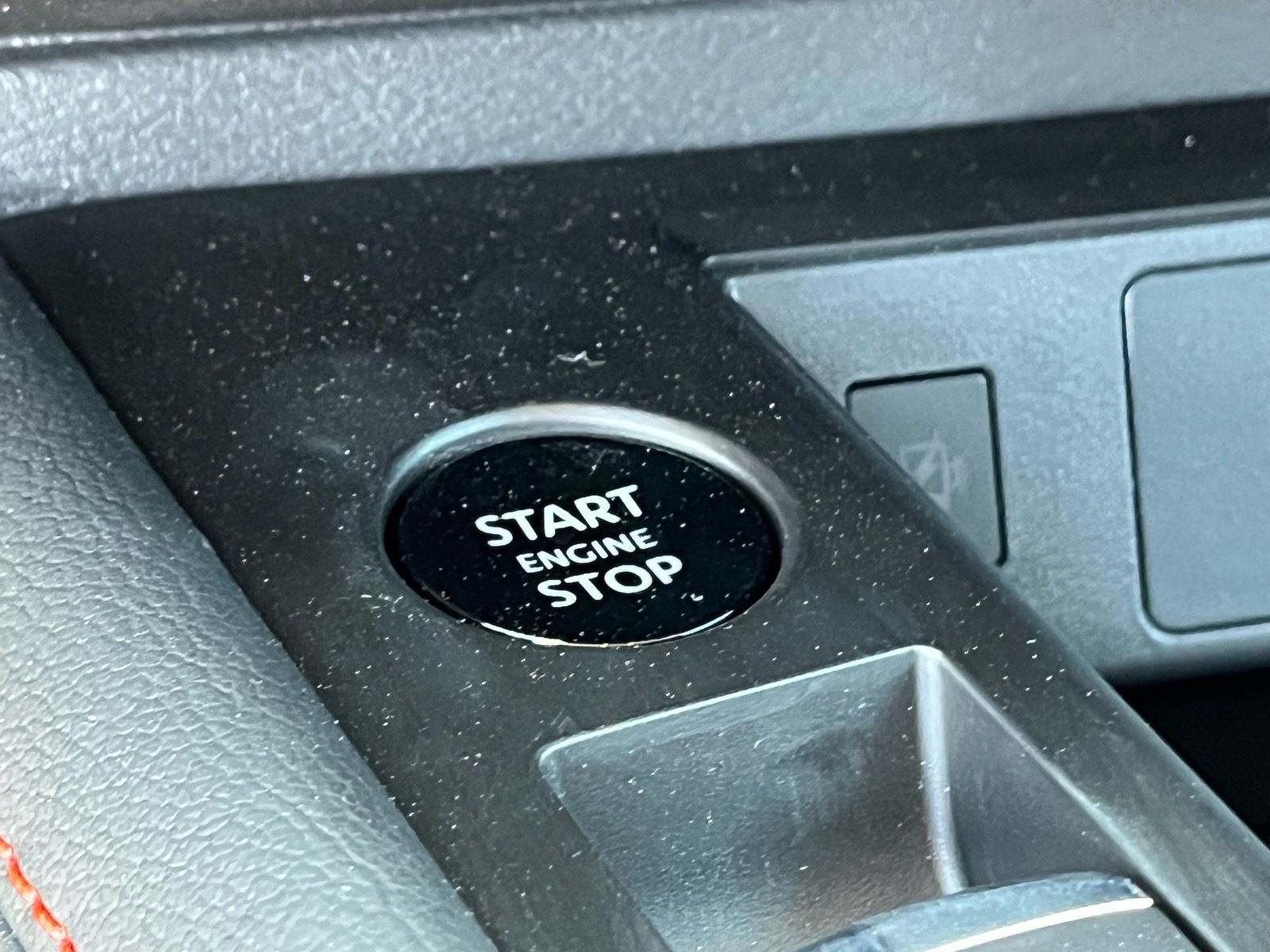 2026 Nissan KICKS SR - Photo 22