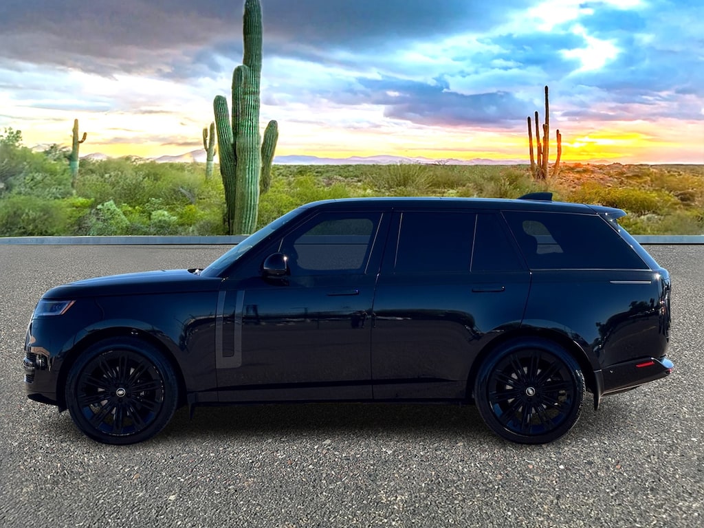 Used 2025 Land Rover Range Rover SE SUV