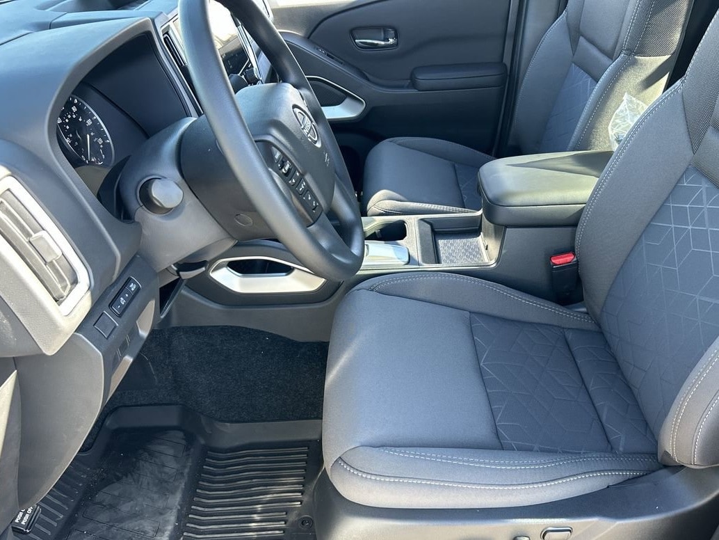 Image 25 of 2025 Nissan Frontier