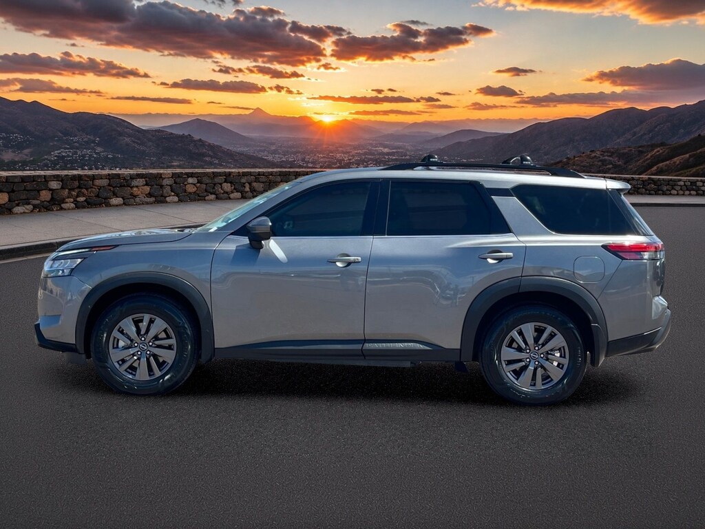 Used 2022 Nissan Pathfinder SV SUV