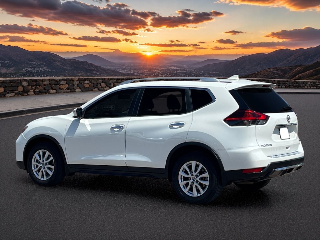 Used 2018 Nissan Rogue SV SUV