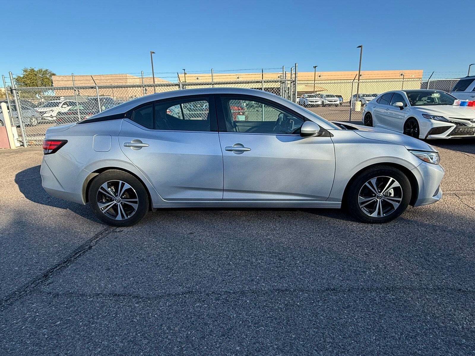 2023 Nissan Sentra SV photo 4