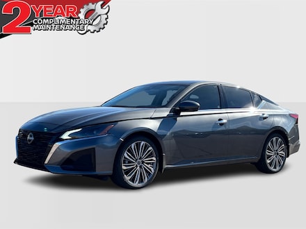 2025 Nissan Altima SL Sedan