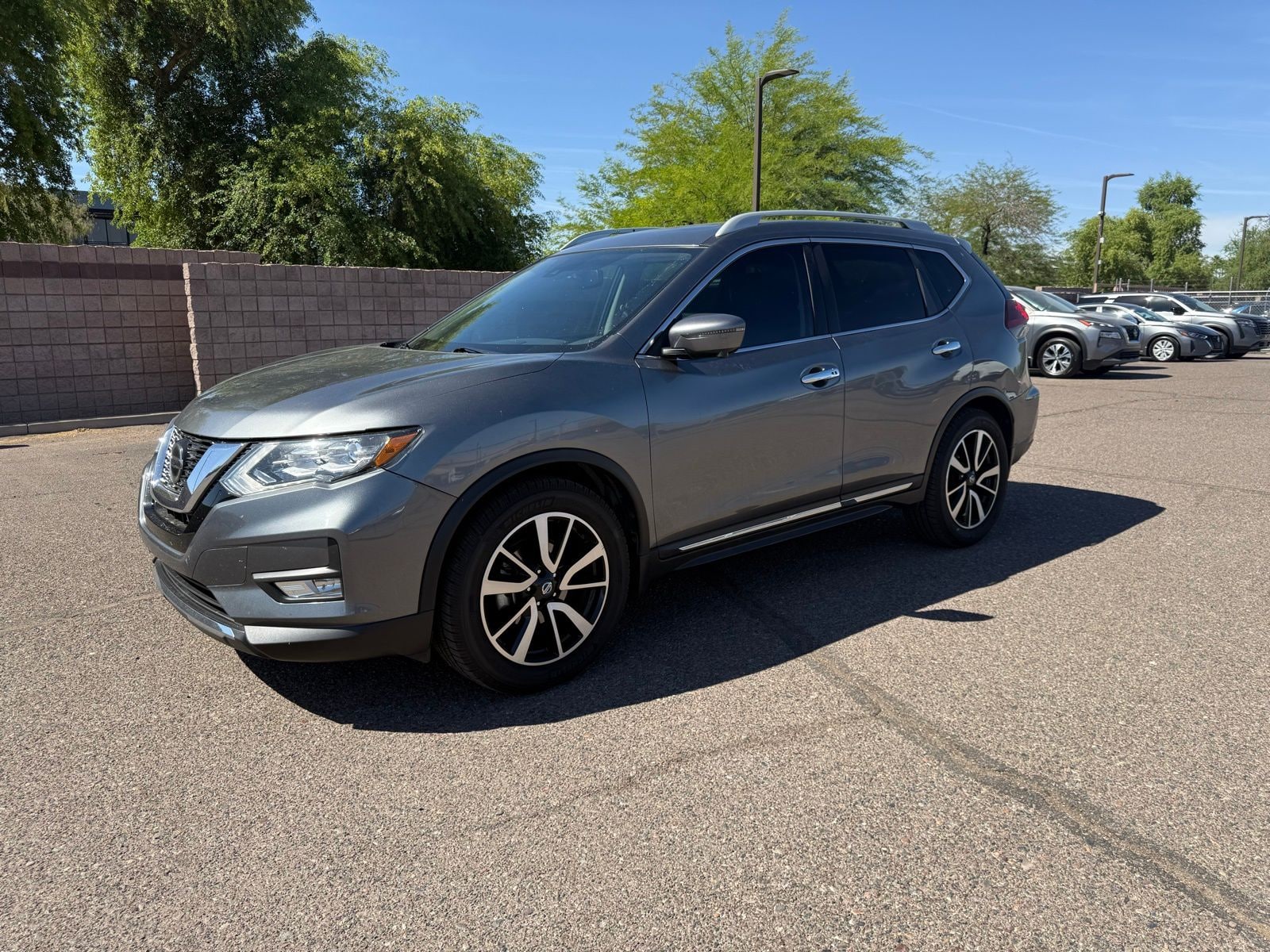 2020 Nissan Rogue SL