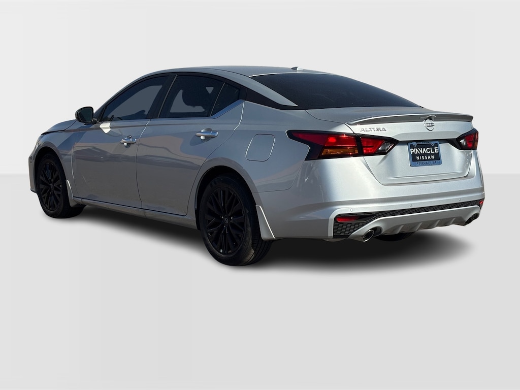 New 2025 Nissan Altima SV Sedan