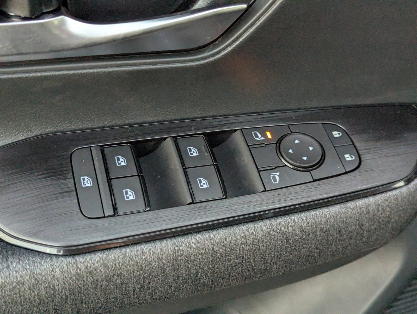 2026 Nissan KICKS SV - Photo 18