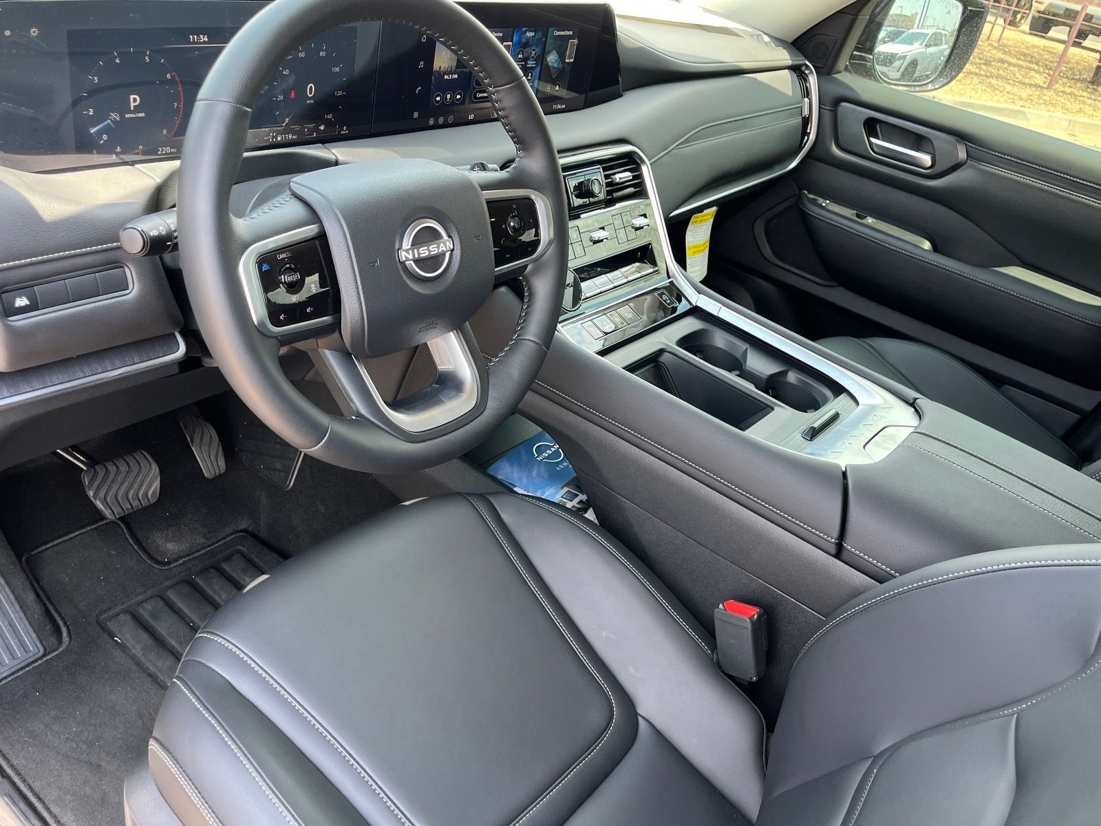 2026 Nissan Armada SV - Photo 16