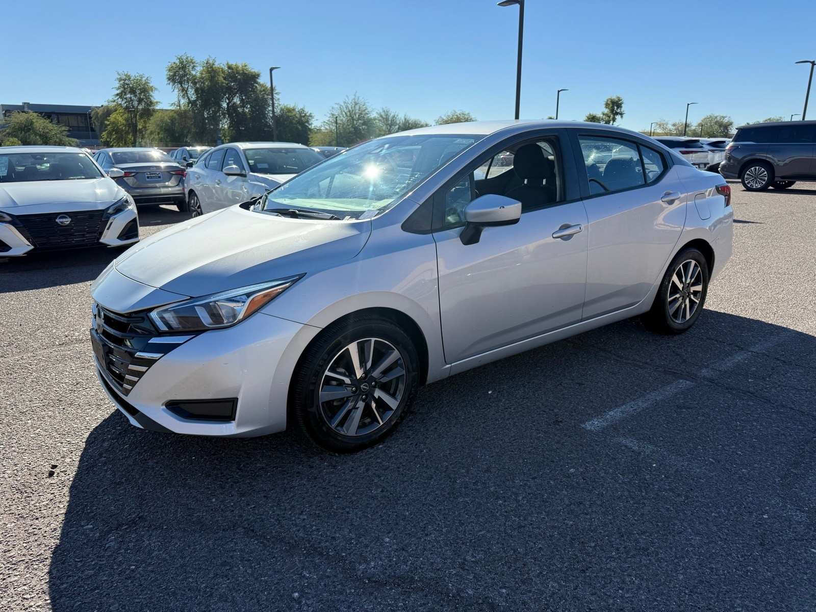 2023 Nissan Versa Sedan SV