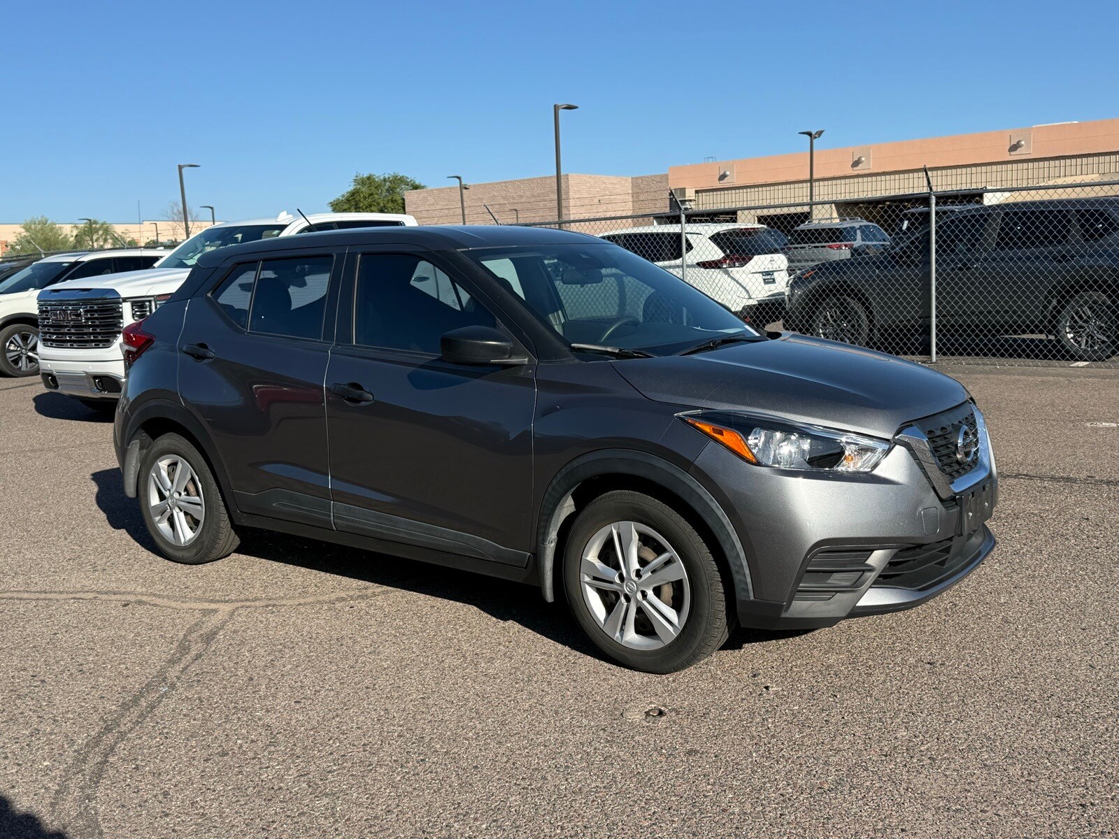 2020 Nissan Kicks S photo 3