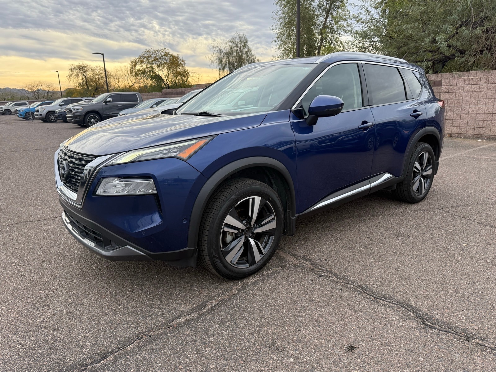 2023 Nissan Rogue SL