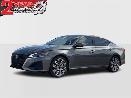 2025 Nissan Altima SL Sedan