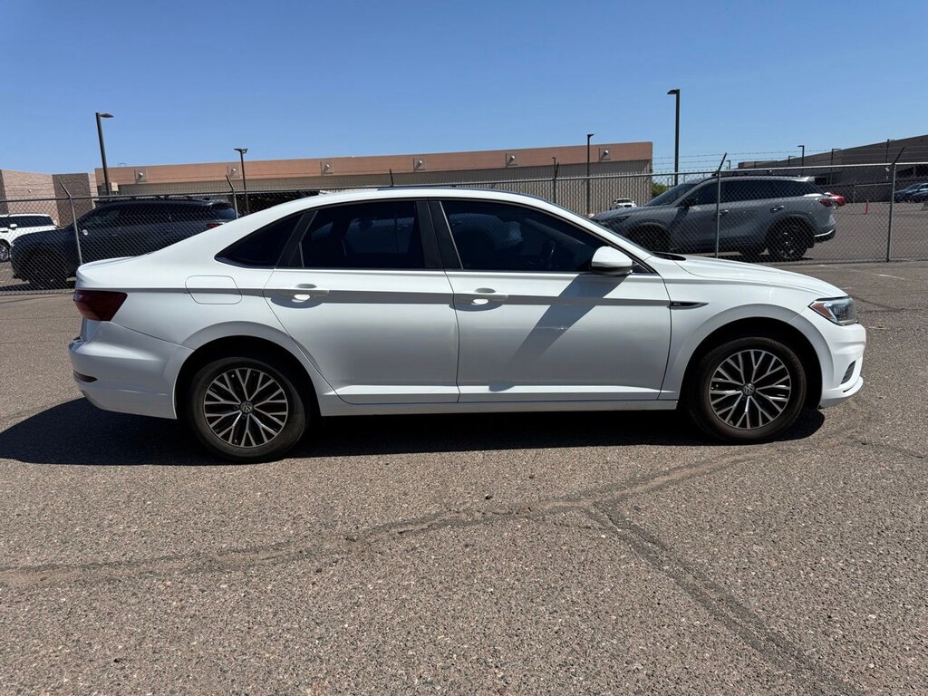 Used 2019 Volkswagen Jetta SEL Sedan