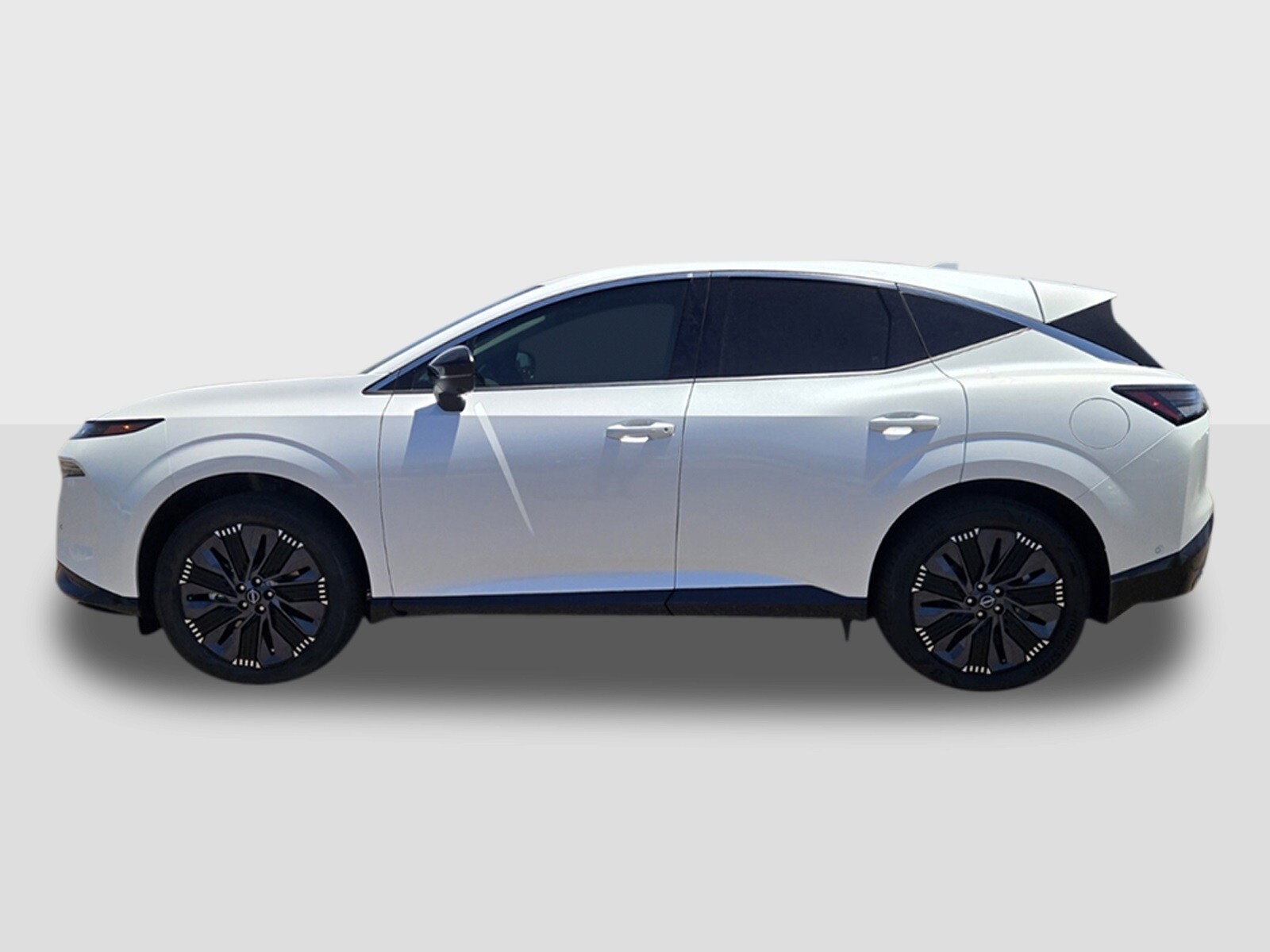 2025 Nissan Murano Platinum photo 2