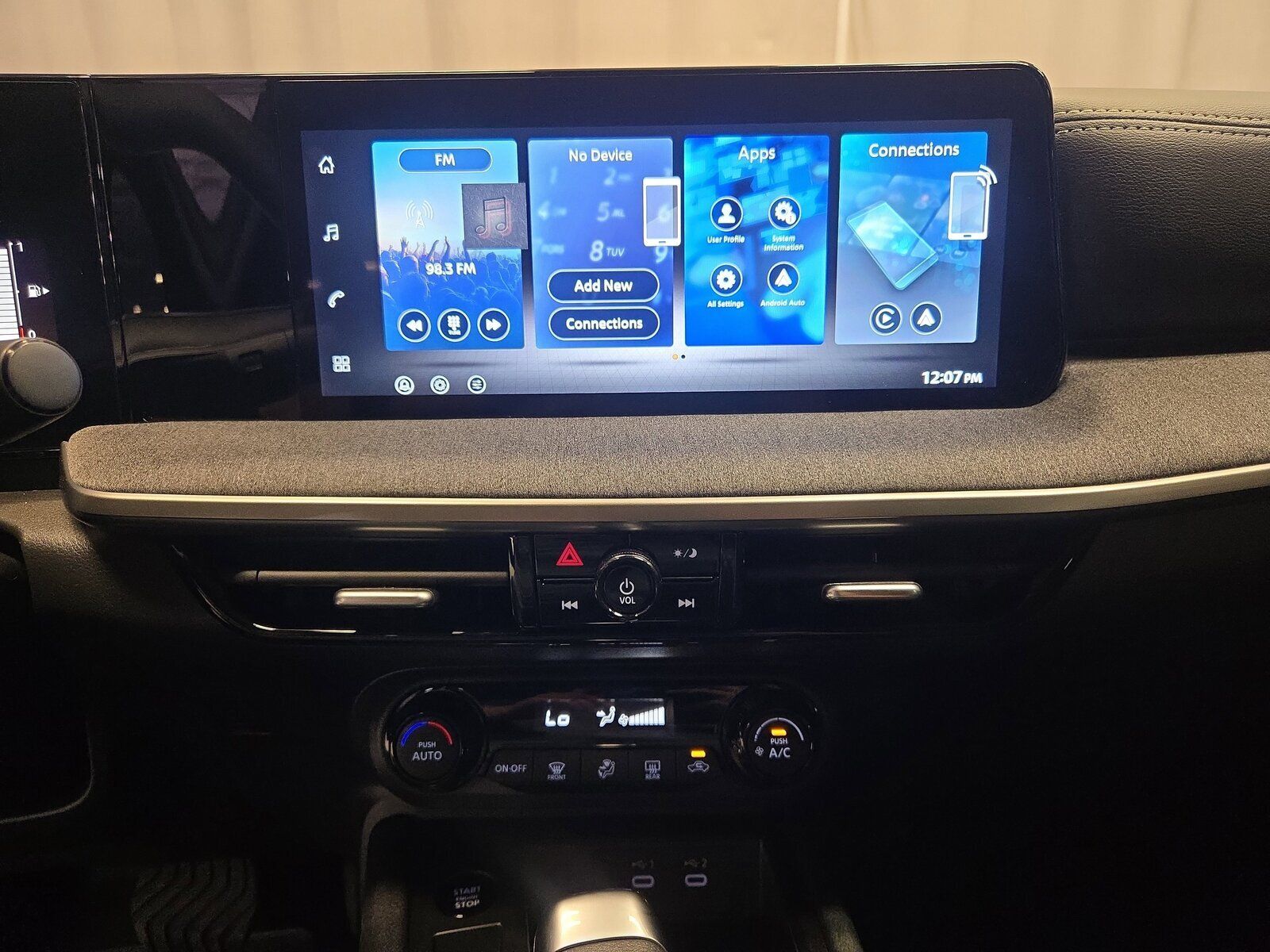 2026 Nissan KICKS SV - Photo 17